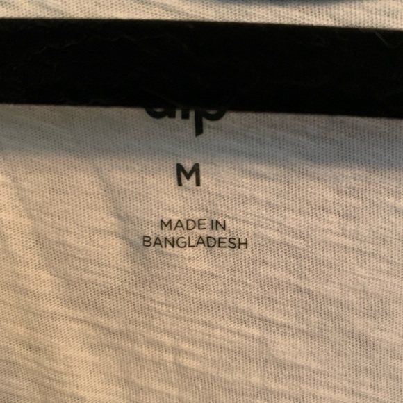 Cute light blue and white tee - Picture 2 of 3